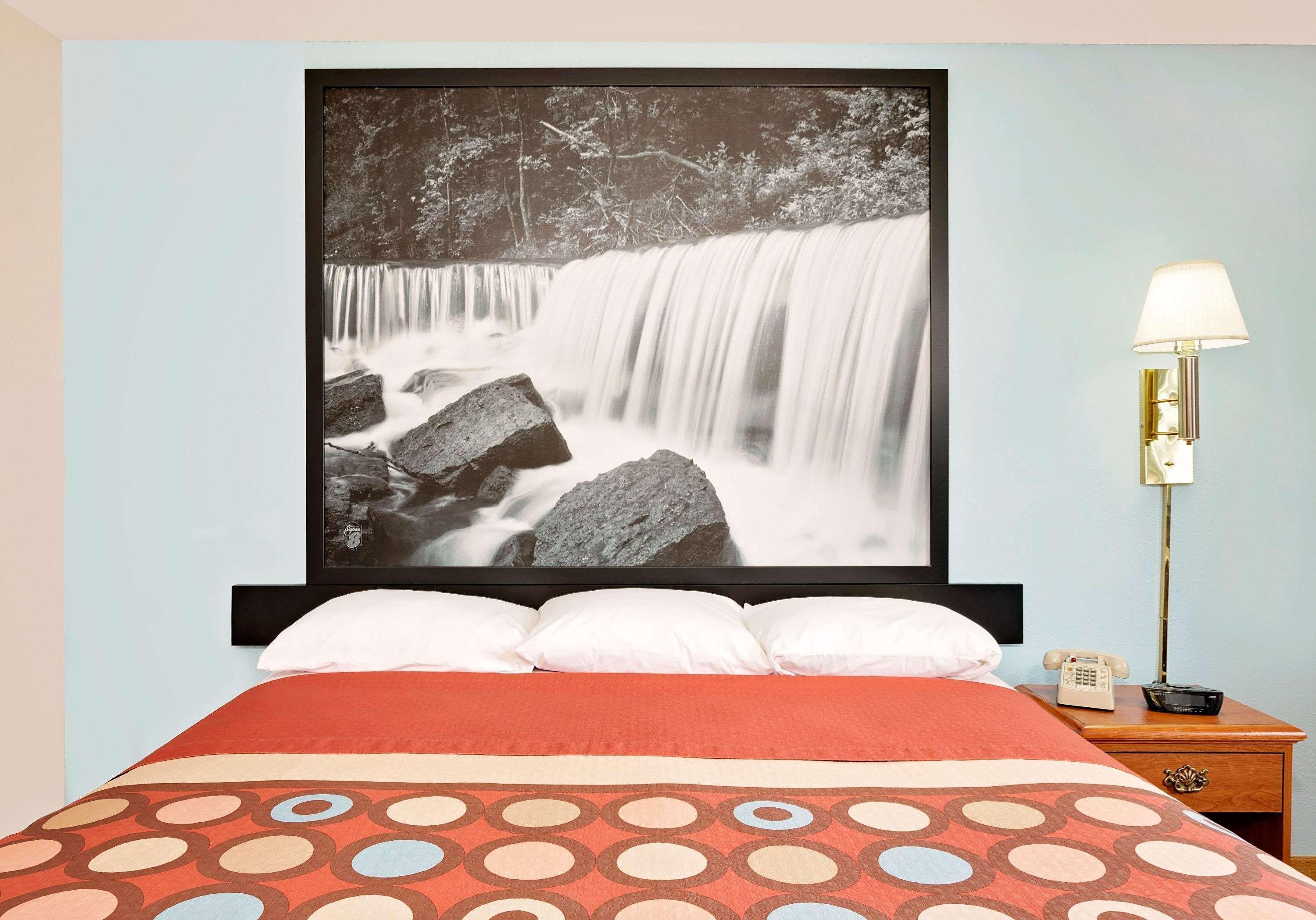 Hotel Super 8 By Wyndham Rock Port Mo Esterno foto
